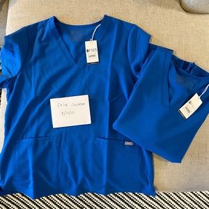 FIGS Casma Scrub Top